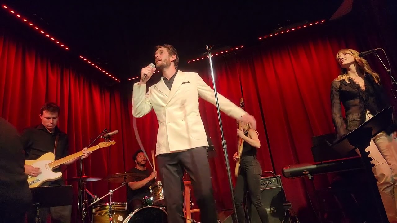 Ben Barnes | December 14, 2022 | Hotel Cafe | SLEDGEHAMMER