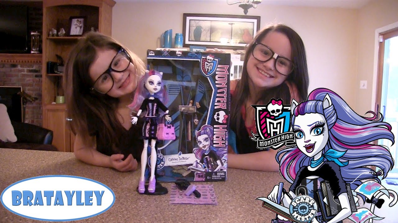 Monster High Doll Unboxing and Review | ScareMester Catrine DeMew