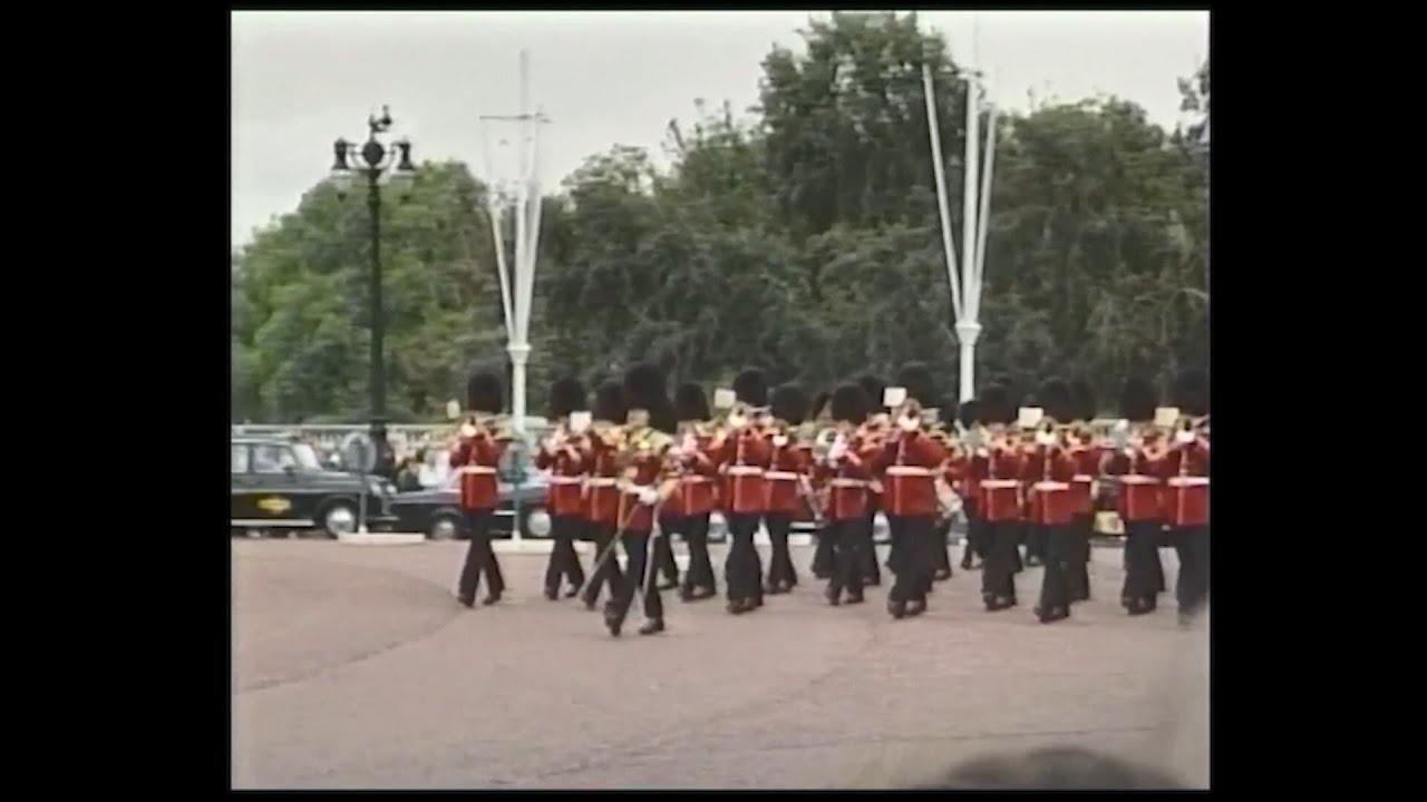 Changing of the Guard  1990  London   Buckingham Palace   Karl Schultz