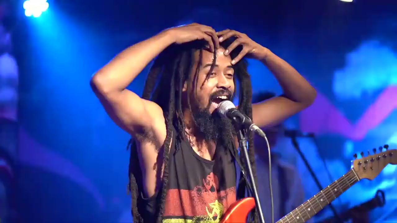 JAH ROOTS Malagasy Revolution - AMIA TINTELY
