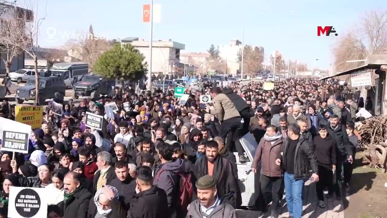 Weranşar'da binler haykırdı: Rojava rûmeta me ye