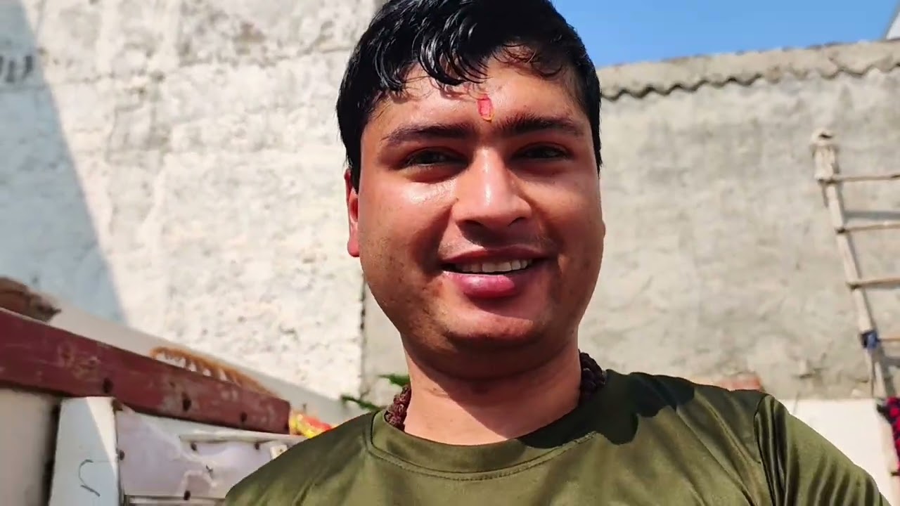 Chhoti si video clip on the roof to water the trees ghaziabad Delhi NCR video by Dinesh kathait...