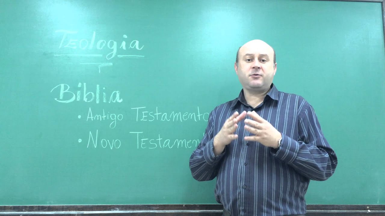 Professor Gelci Colli Falando sobre a Faculdade Crist&atilde; de Curitiba