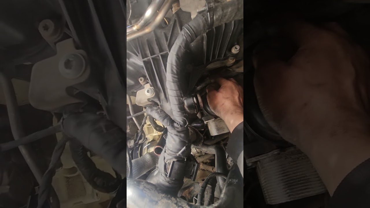 2010 to 2017 Volkswagen Amarok thermostat removal