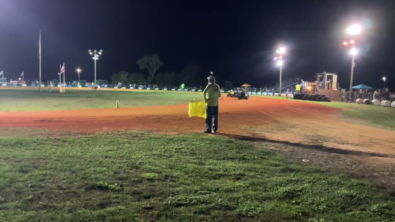 Nasgrass Lawnmower Racing FXN Feature Race 