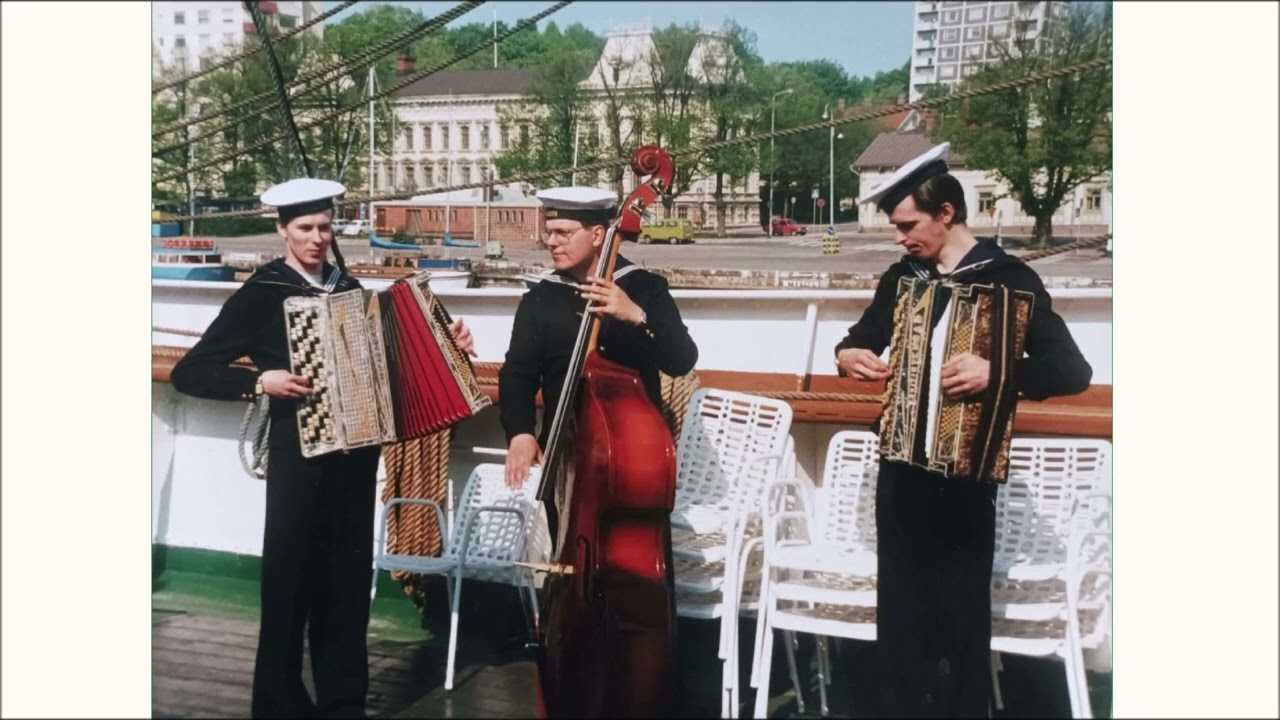 NYT KAIPUUN SIIVIN, Matti ja Sami Helenius soittivat 15.4.1989 Loimaalla Toivo Mannisen säv. tangon