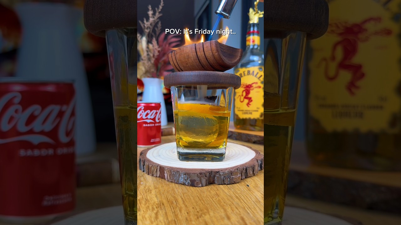 The perfect friday night ritual..         #drink #cocktail #whisky #bourbon #smoked #oldfashioned
