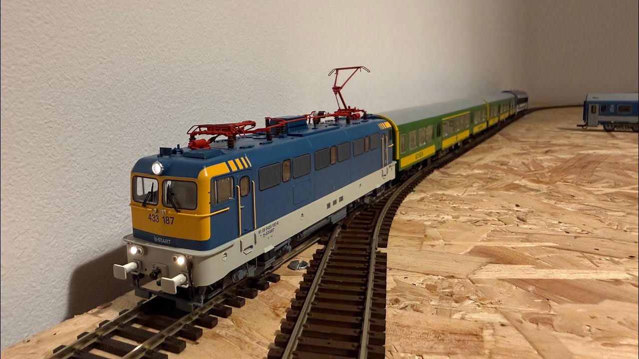 Vonatok a terepasztalon 28