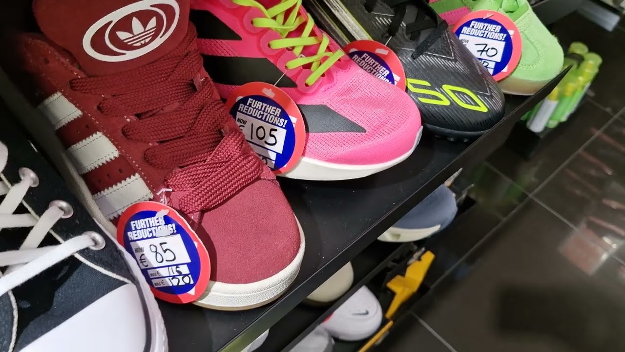 SPORT CLOTHING & FOOTWEAR 
