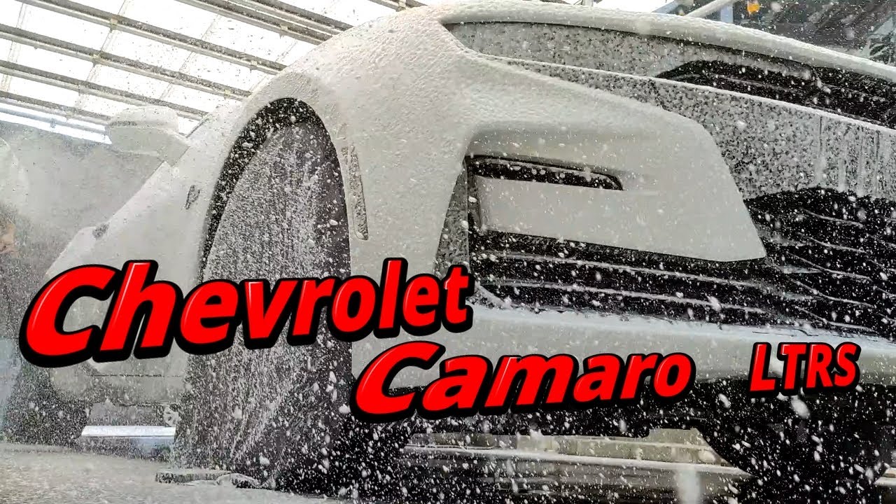 キズと水アカに覆われたCamaroをツヤツヤ仕上げ‼