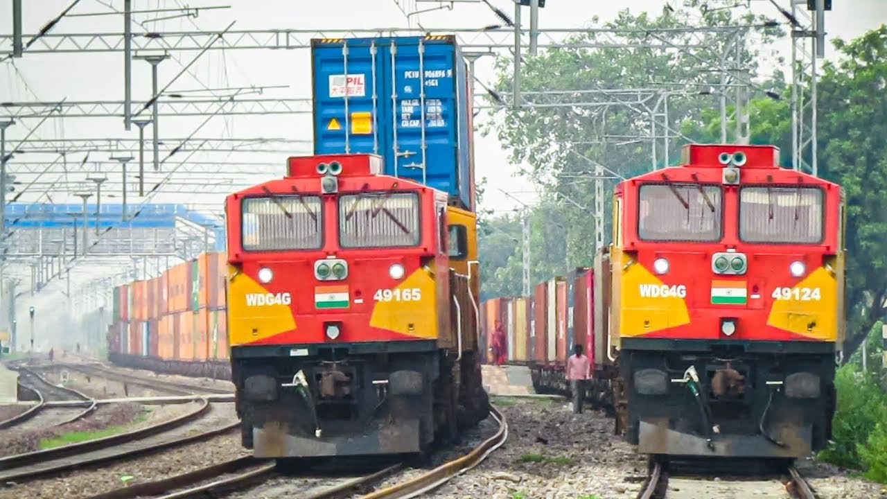 Train Malgadi ￼ stop 🛑 ￼ Surat Saiyan railway station 🚉 