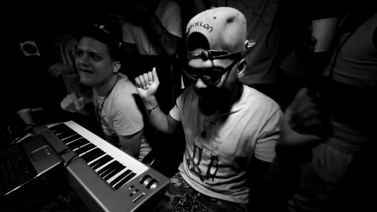 El Batallon ft P1 - Toy Pa Lo Mio | Video Oficial