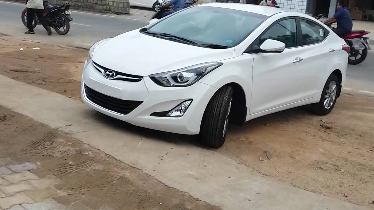 hyundai elantra  india  review | AT SHOWROOM| COLOURS