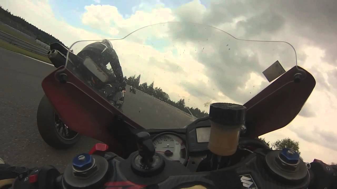 Speer Racing - Brno 2014 - GSXR750 - Gino,Philippe,Sven