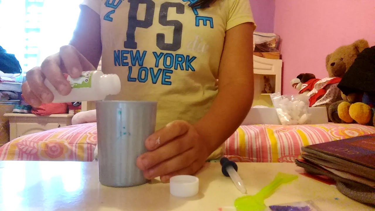 Hago slime con el juguete de mi alegría