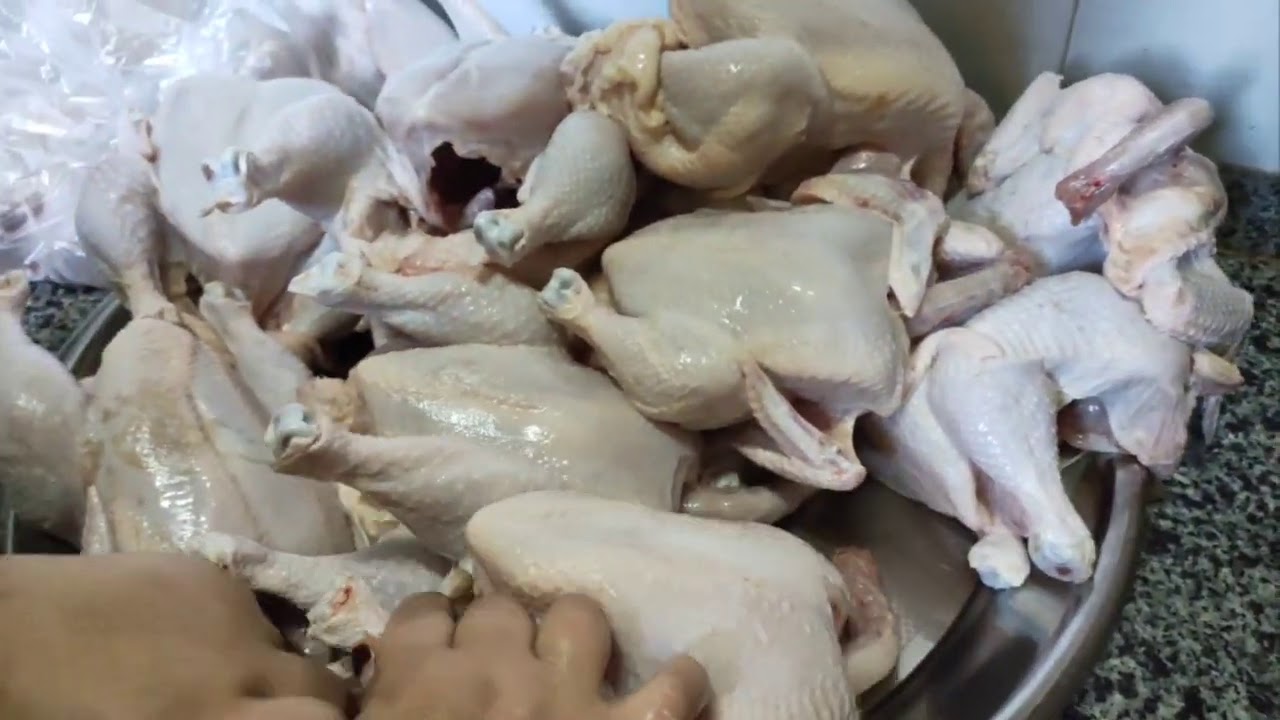 الطريقه الصحيحه ل حفظ الطيور في الفريزر سنة كاملة واوعي تغلطي الغلطة دى وازي اعرف الفراخ واخدة أدوية