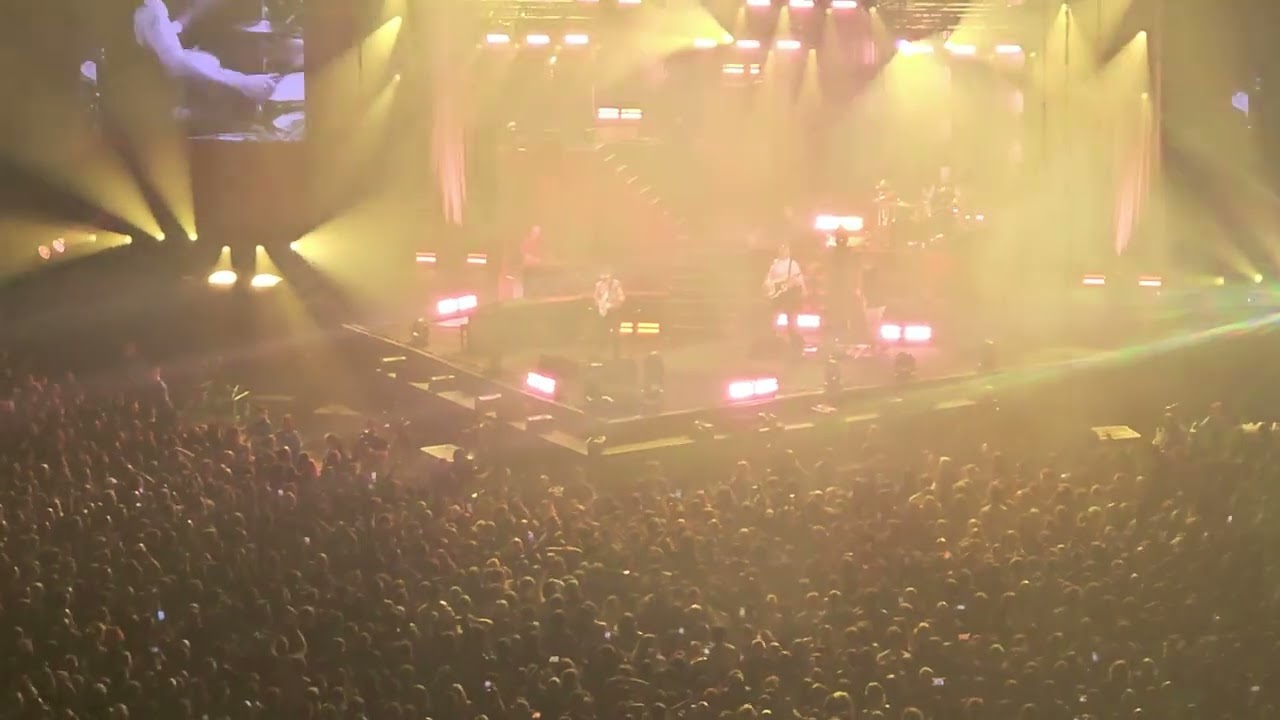 Biffy Clyro - Bubbles Live @ Glasgow OVO Hydro 21/01/1026
