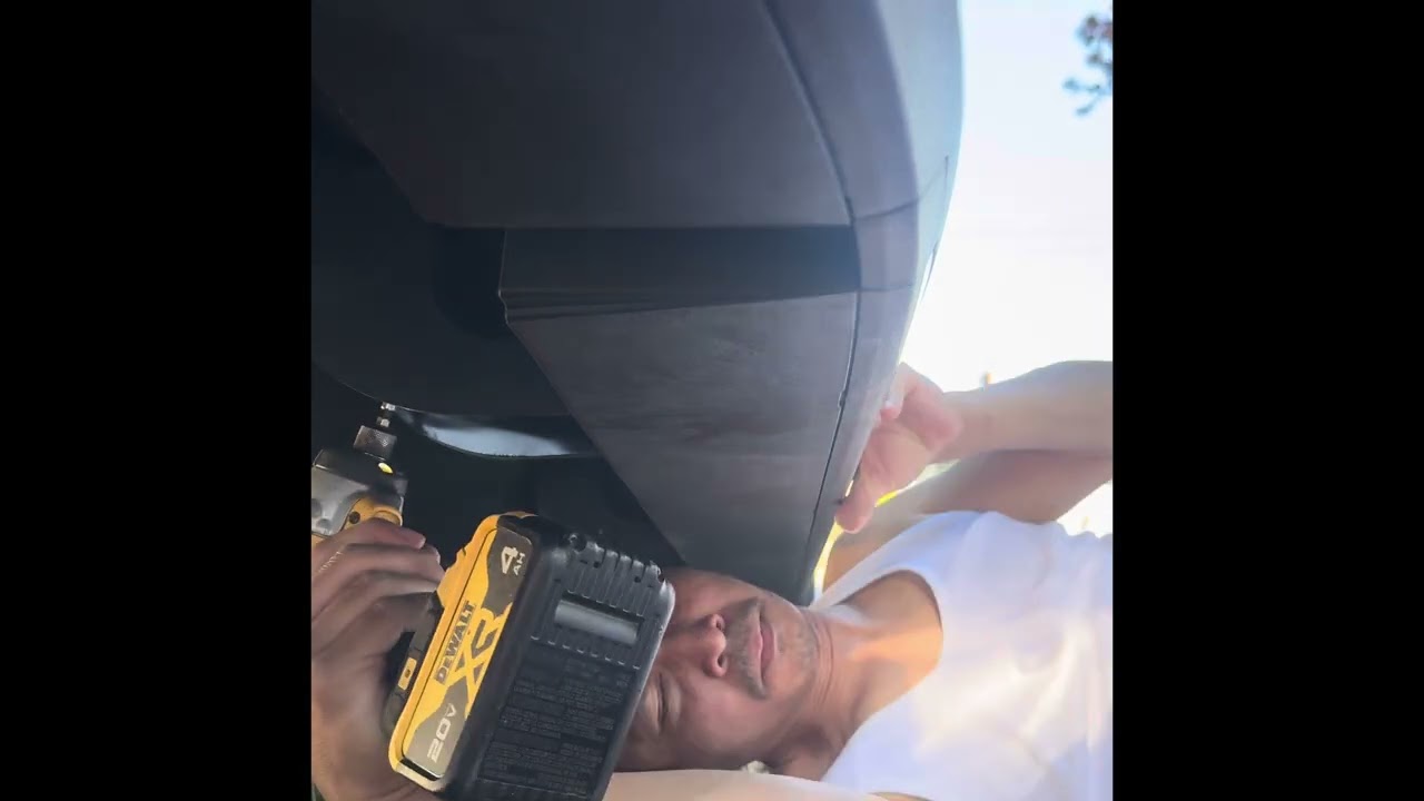 How to install Grand Highlander Running board