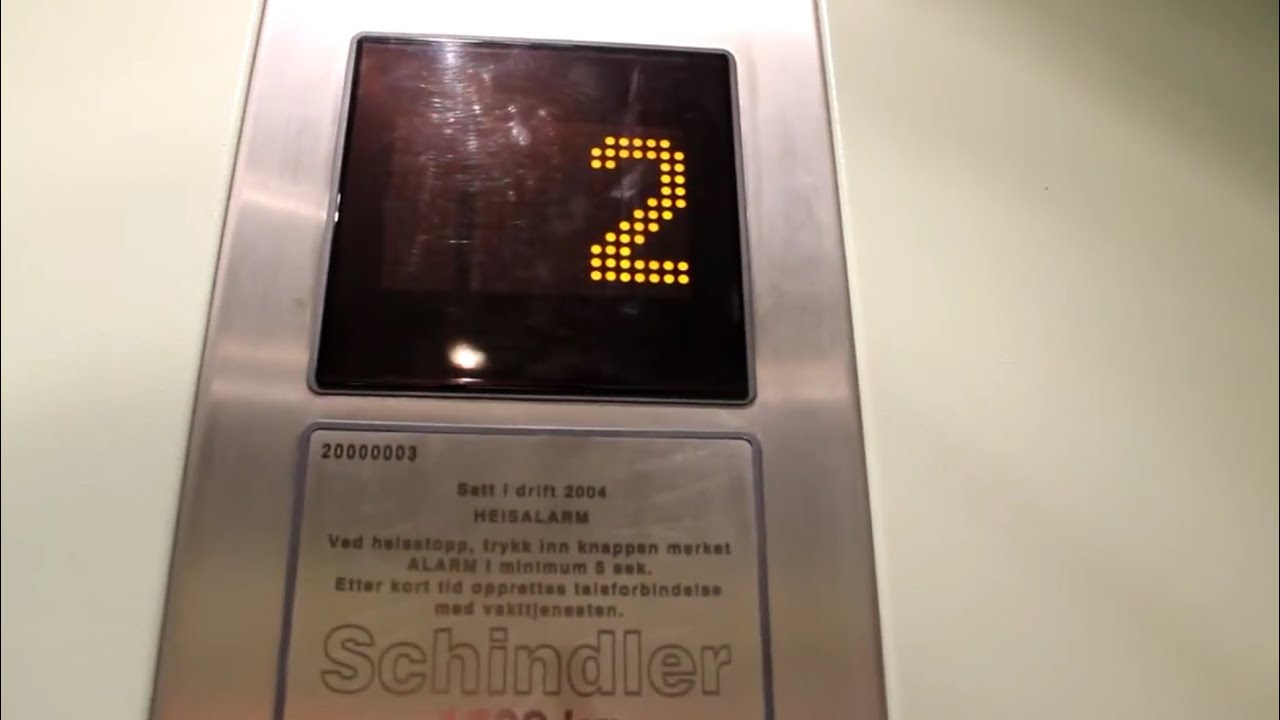 Schindler EuroLift MRL Traction elevator @ Dronningensgate 78, Narvik, Norway.