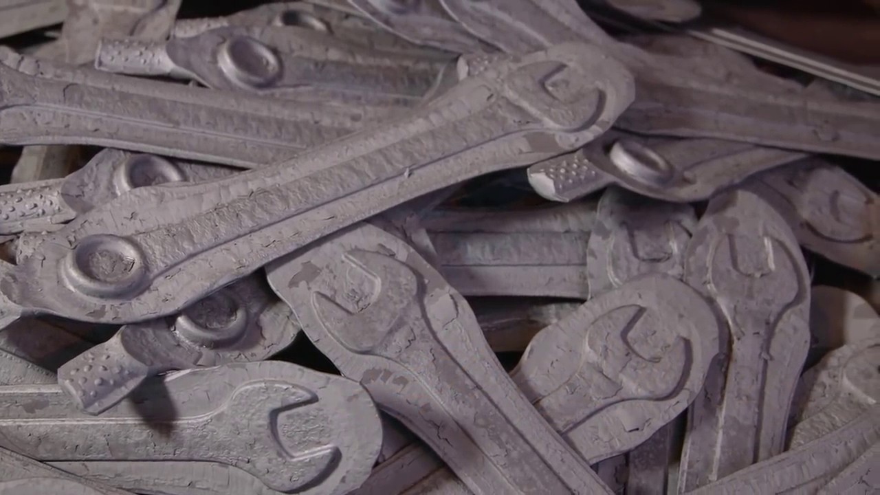 Beta Utensili 42 - Produ&ccedil;&atilde;o da Chave Combinada