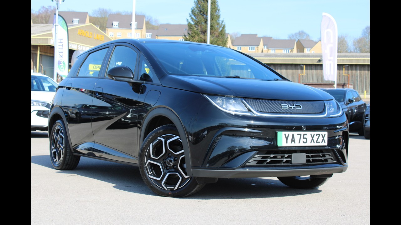 YA75 XZX BYD Dolphin 150Kw Comfort Auto Obsidian Black 5dr 2025