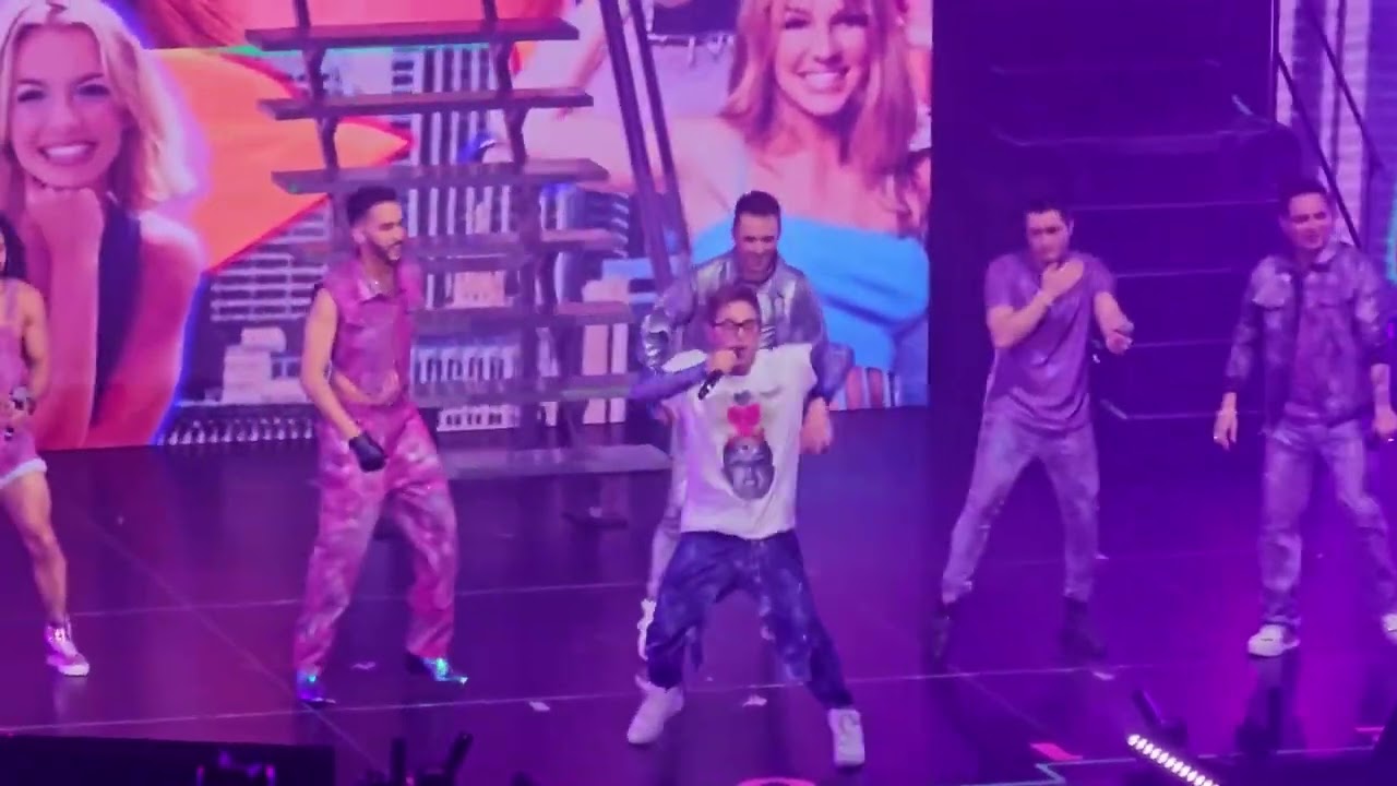 2000s x siempre - Enamorado de Britney Spears (pepsi center 12 de octubre 2023)