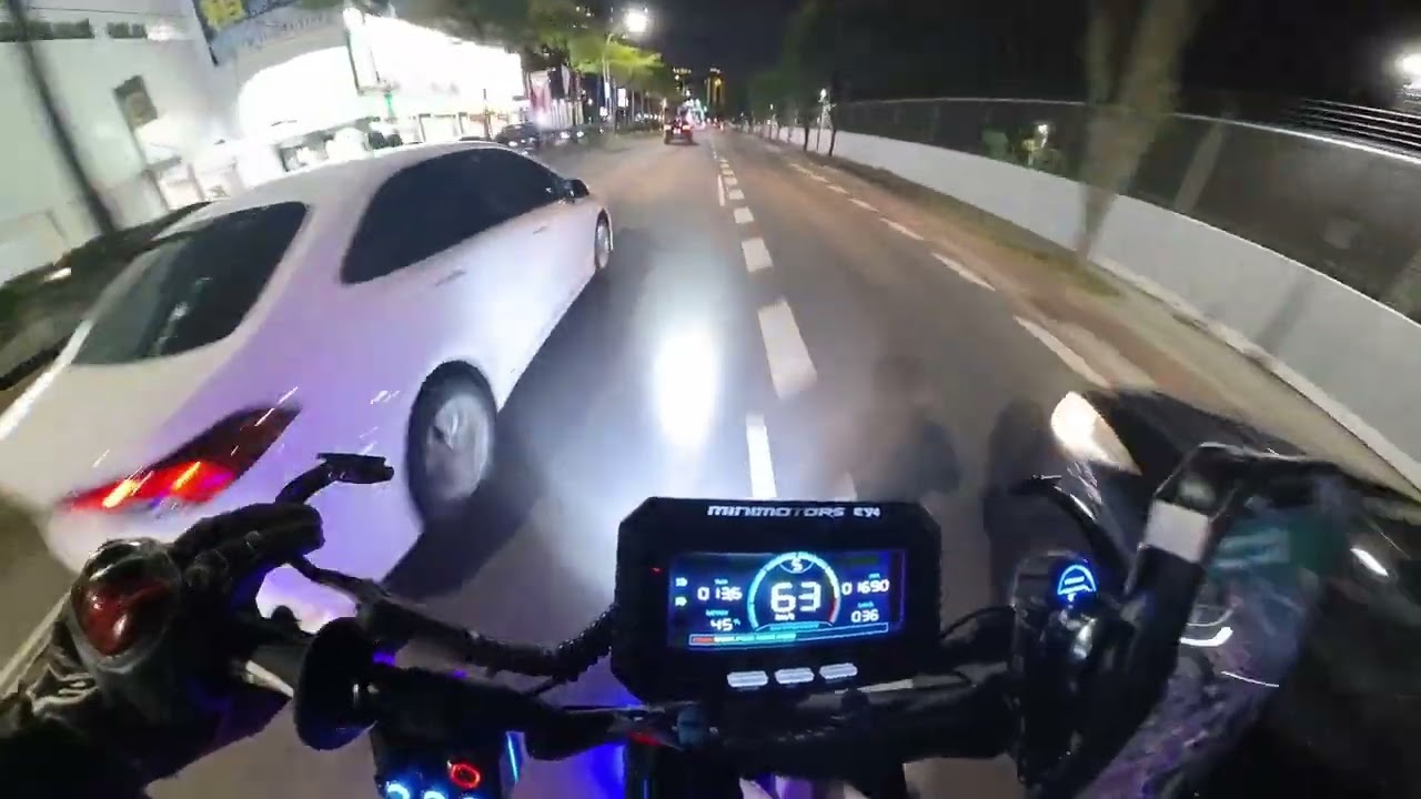 Dualtron Victor Night Ride