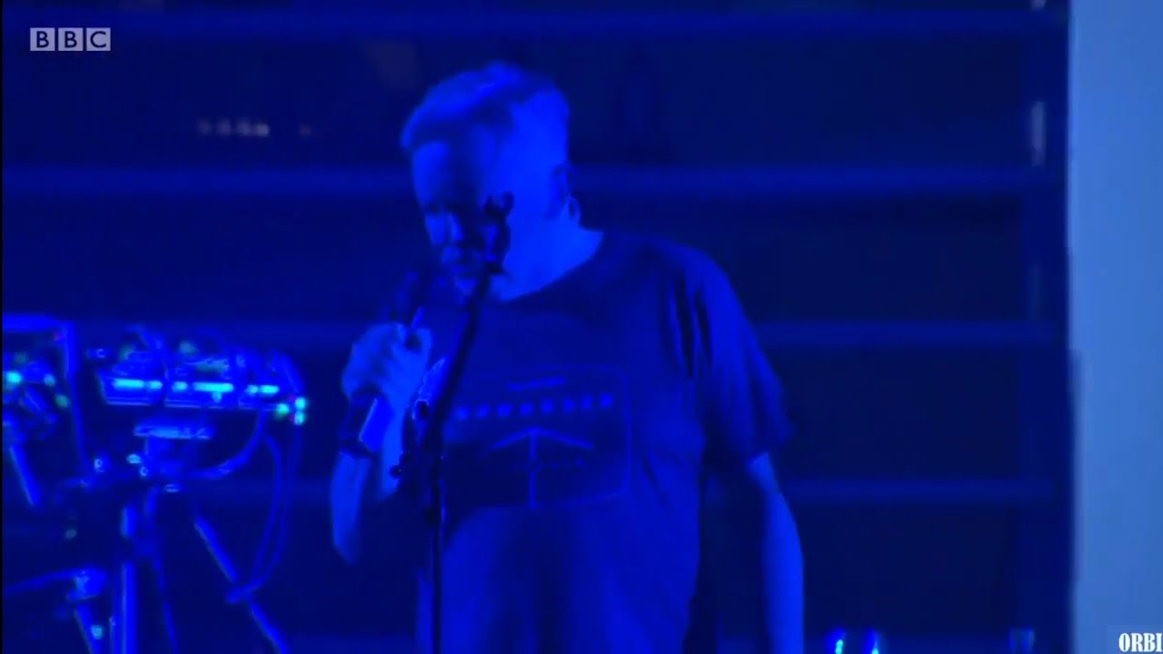 New Order - Shellshock (MIF, Old Granada Studios, Manchester, England, 13.07.17.)
