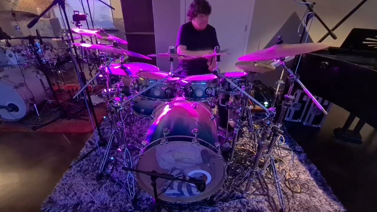 Drumming along 'Eye to Eye' by Chaka Kahn