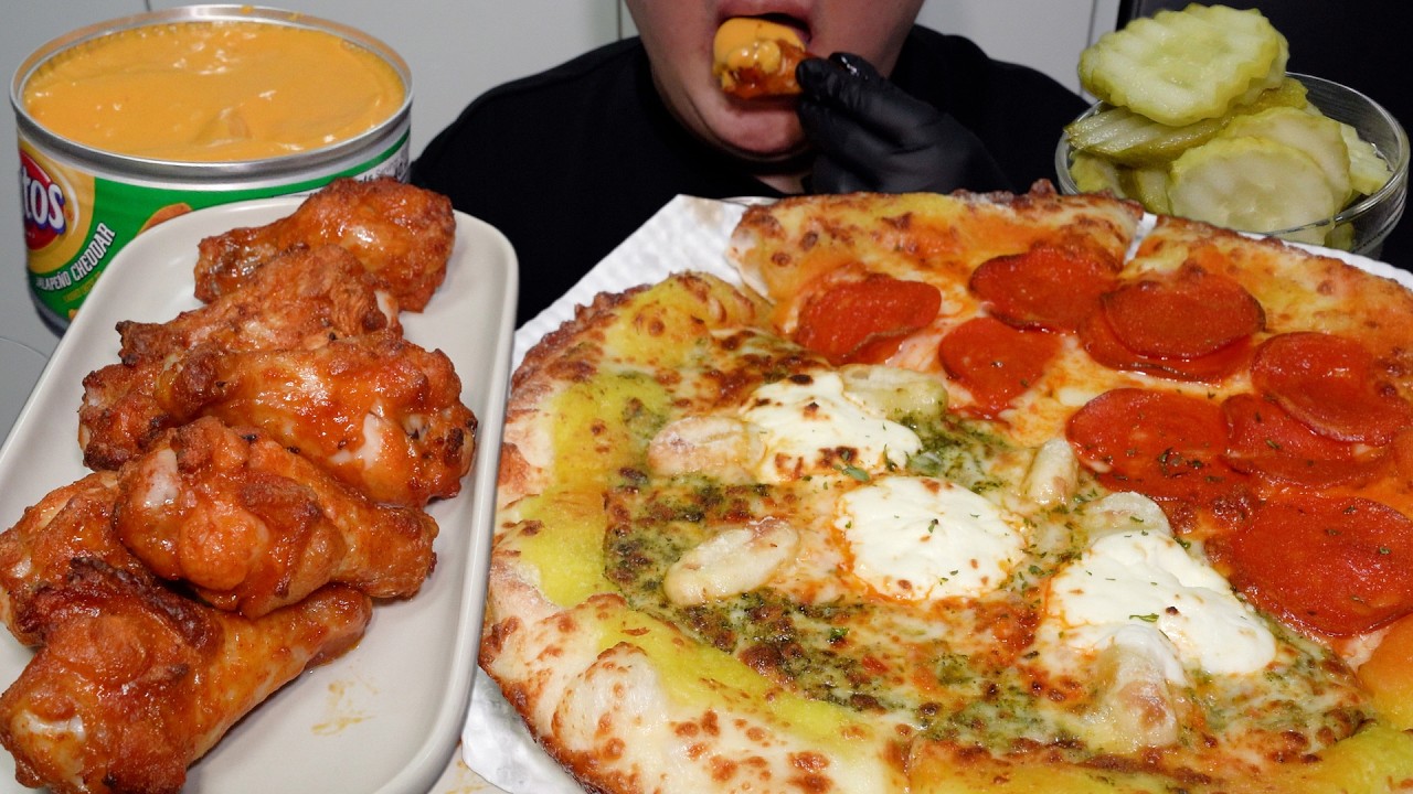 치즈소스와 찰떡궁합인 피자와 치킨 | Pizza chicken with cheese sauce