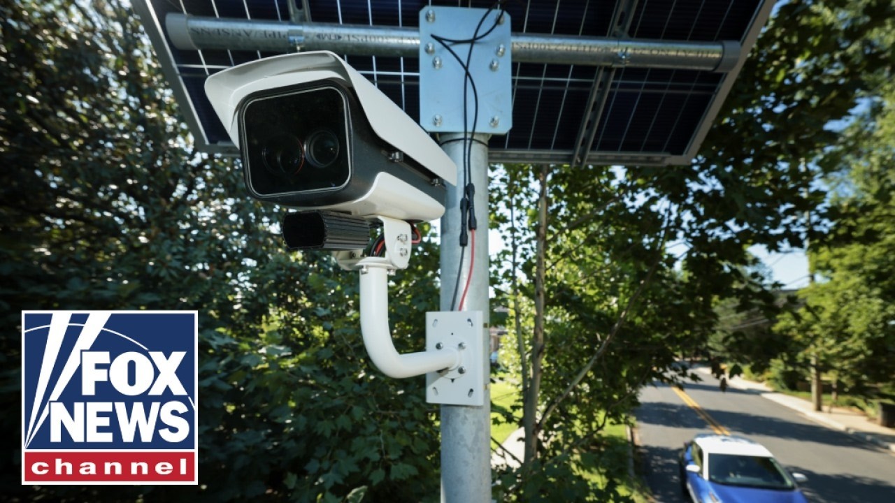 'DE-FLOCKING': The viral Halloween plan targeting security cameras