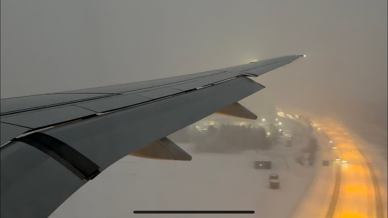KLM Embraer E195-E2 Landing in a Snow Packed Oslo Gardermoen