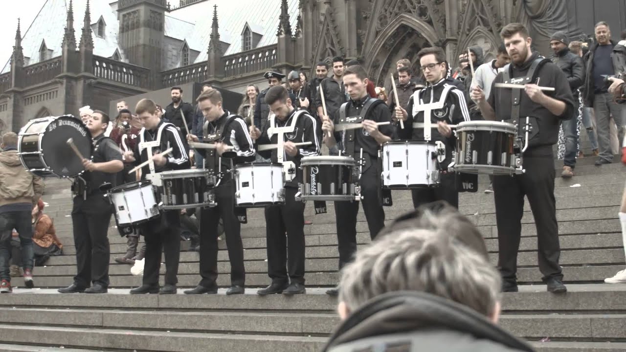 'Et kütt, wer kütt' Flashmob, Köln 11.11.2015