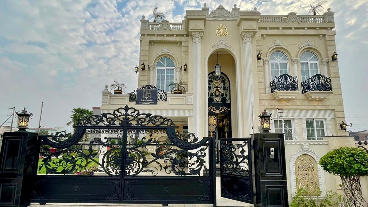 2 Kanal Fully Furnished House with 1 Kanal Lawn || SwimmingPool || Home Theatre for Sale in Lahore