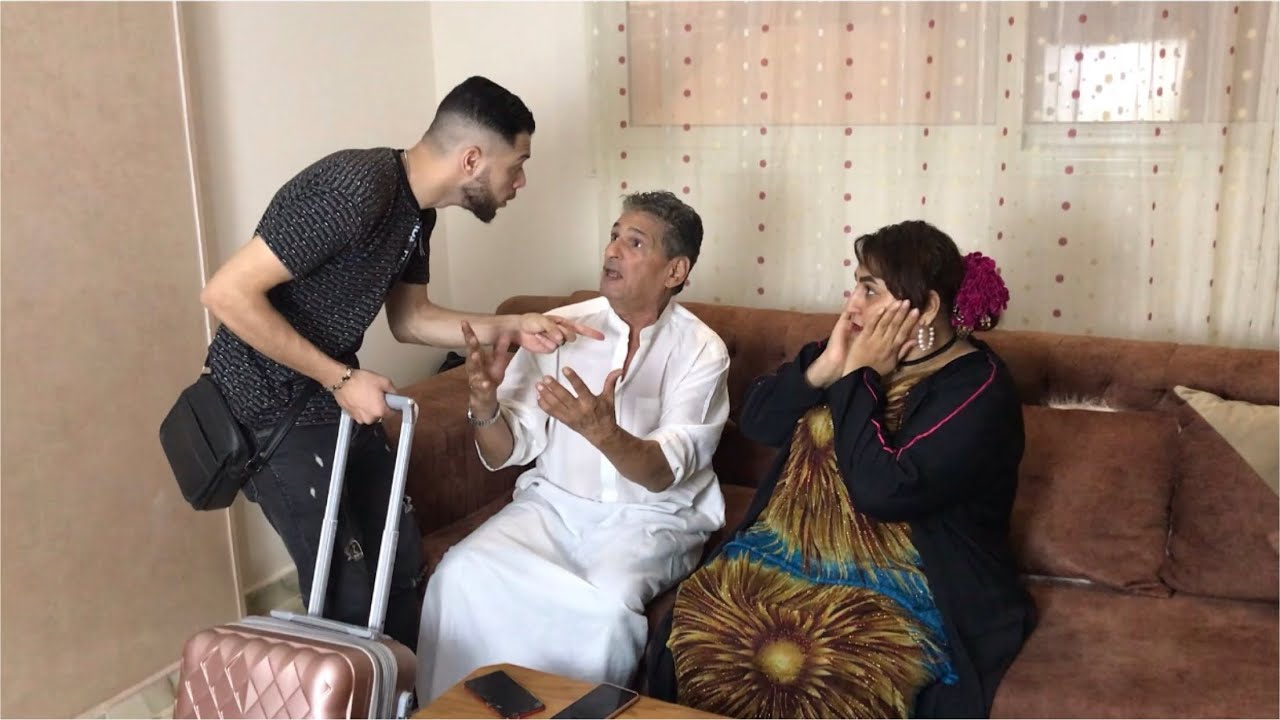 راجل عجوز اتجوز على مراته واحده تانيه من جبروته جابها تعيش في شقة ابنه شوفو حصل إيه !