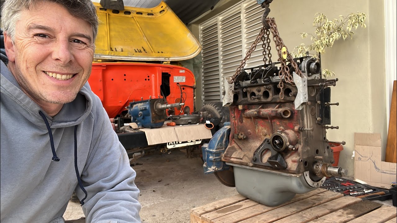 Jeep IKA - Día 41- Desmontando el motor Tornado