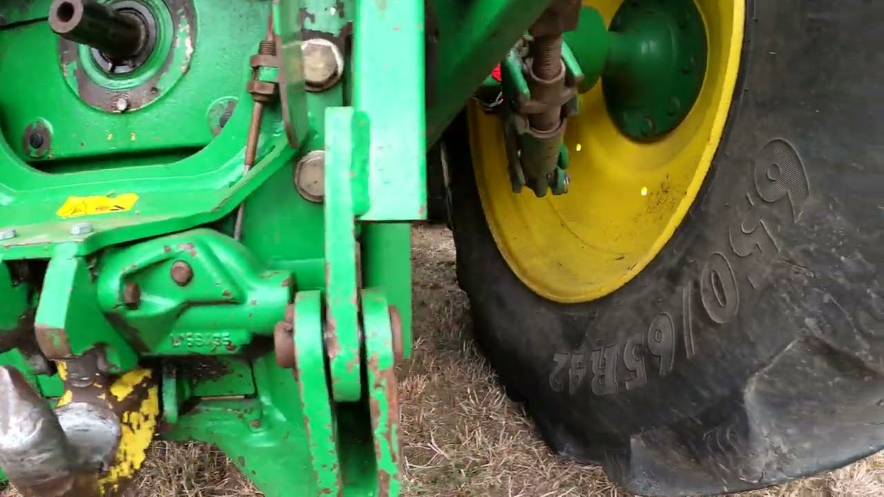 2013 John Deere 6190R 6.8 Litre 6-Cyl Diesel Tractor (190 / 109 HP)