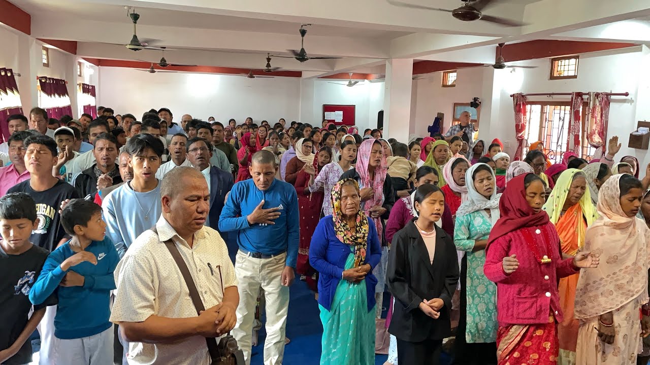 नयाँ हुनको लागि परमेश्वरको उपस्थितिमा जानुहोस्।
