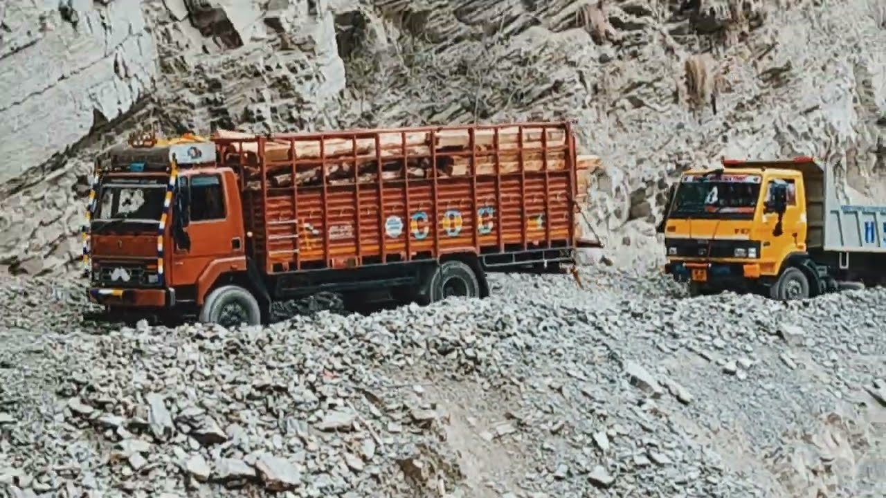 Road construction in India | NH 707 | Risky point between Shilai and Ponta sahib | HRTC Bus Drivers