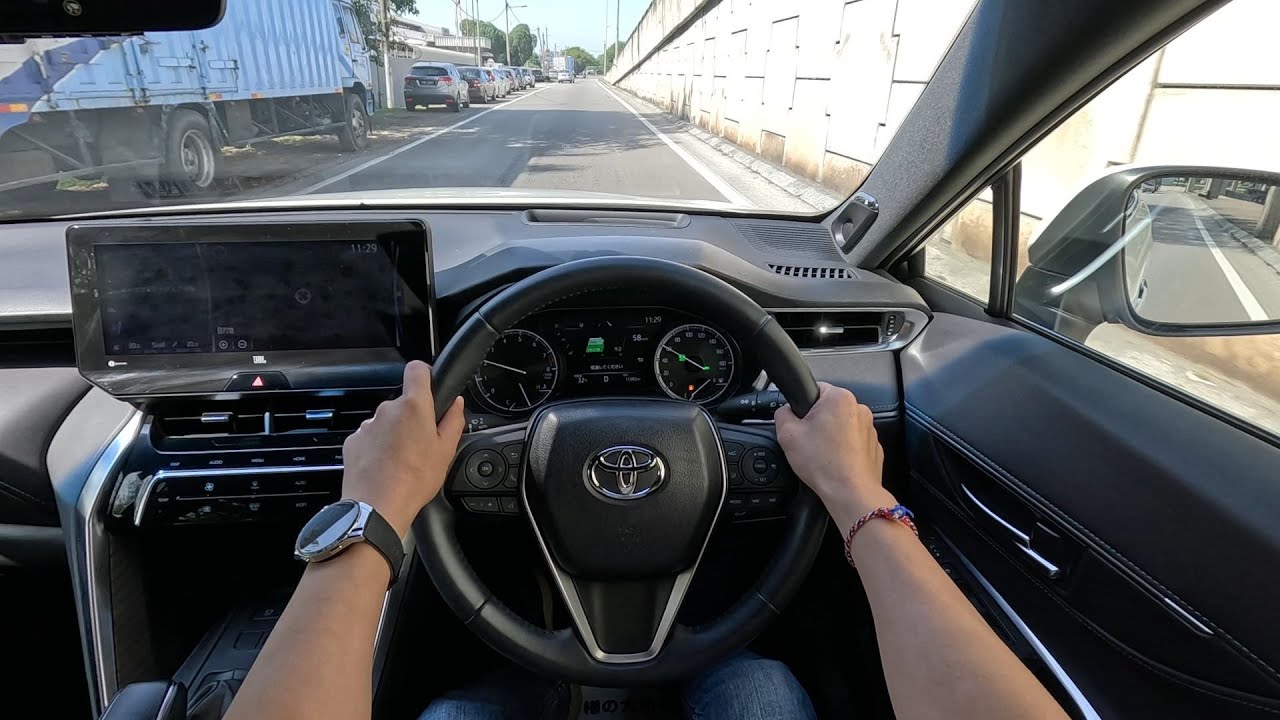 2020 Toyota Harrier 2.0 AT Z Spec | Day Time POV Test Drive