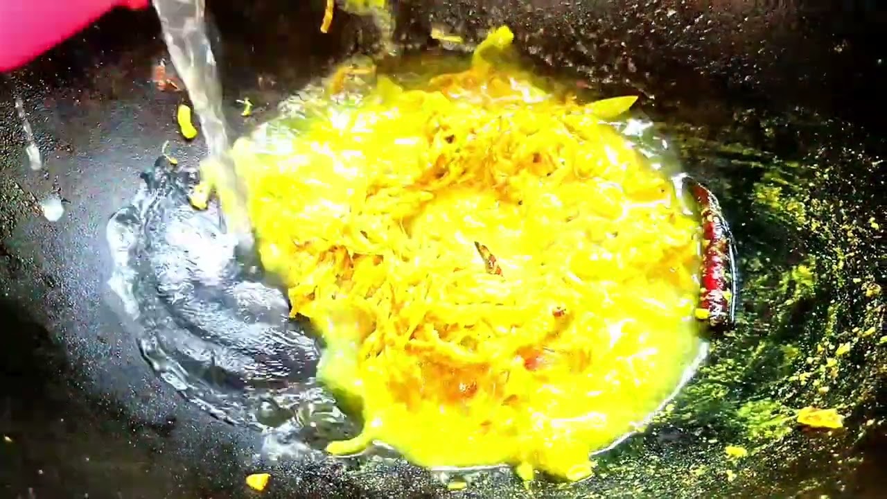 কাঁচা টমেটো দিয়ে মৌরলা মাছের টক ঝাল রেসিপি, গরম ভাতে আর কিছুই লাগবে না।#bengalirecipe #cooking #.