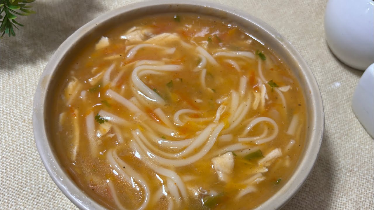 Turkish Chicken Soup Recipe | Winter Special Soup Recipe | Delicious and Healthy soup | Maryam Umer