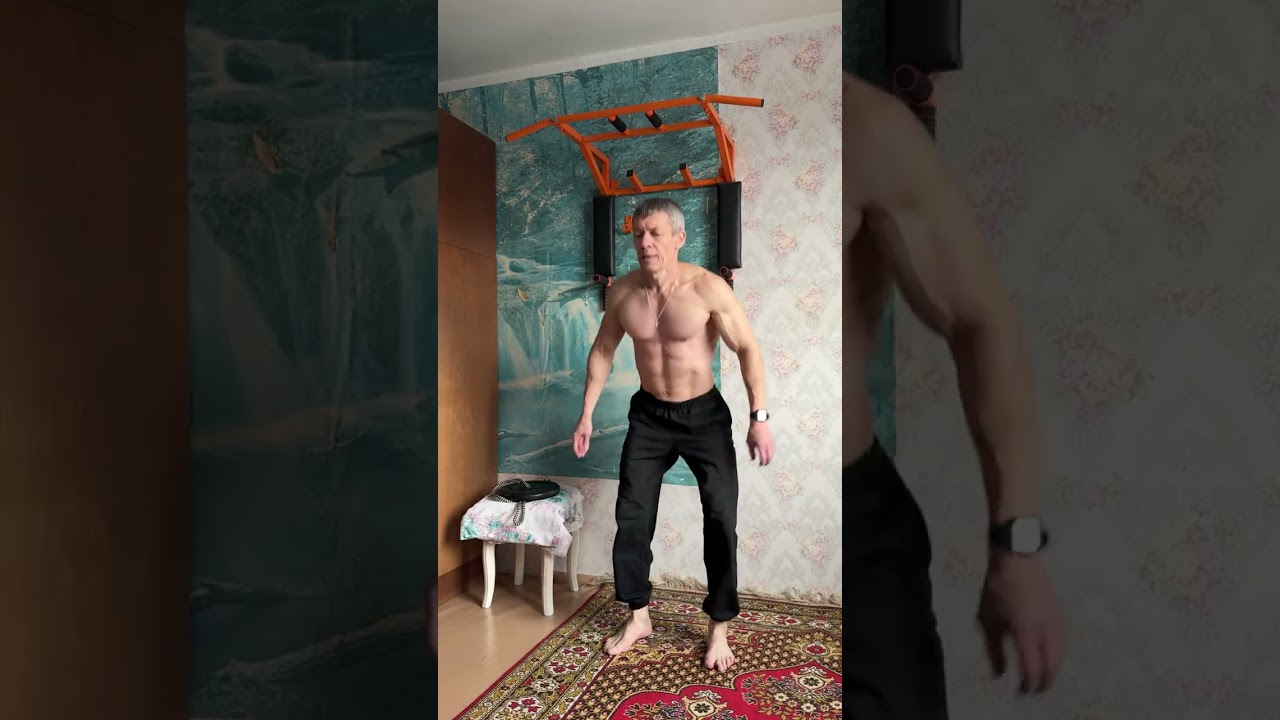 Подтягивания, отжимания и приседания.