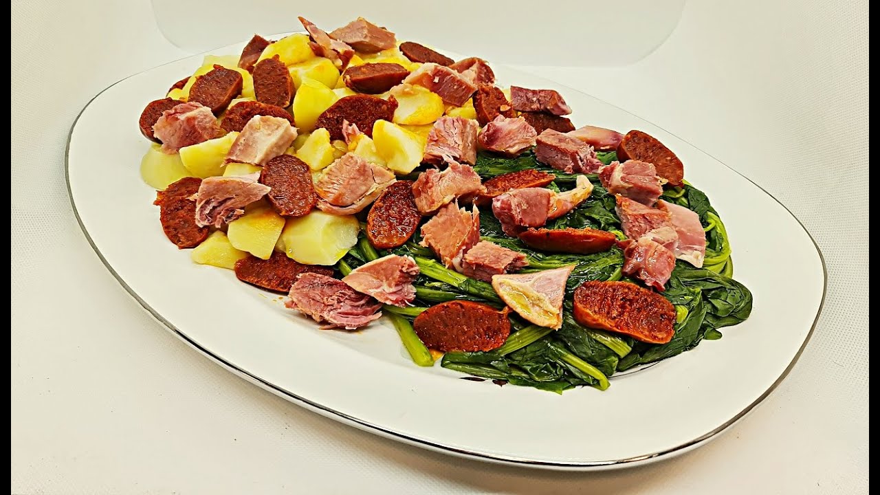 LACÓN CON GRELOS TRADICIONALES Y AUTENTICOS, RECETA GALLEGA TIPICA Y GENUINA FACIL Y SENCILLA