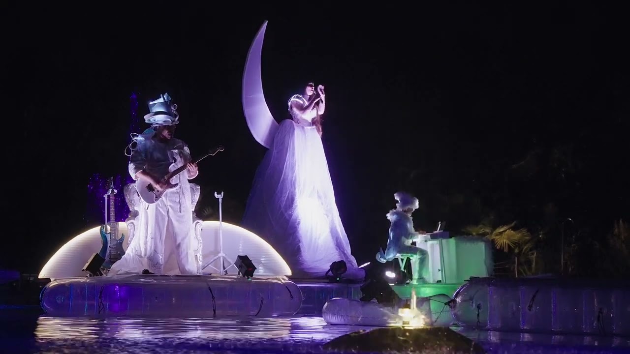Only a dream - Spectacle aquatique - Show, musique et numéros sur l'eau