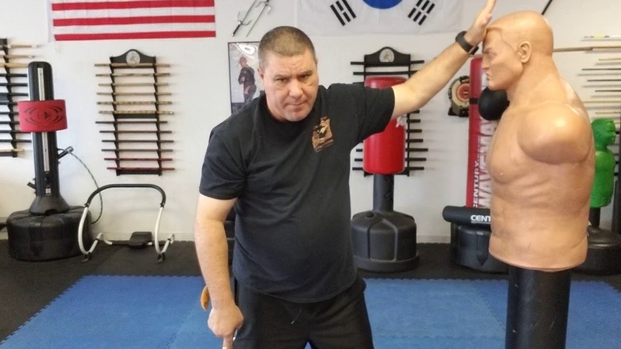 Cane Self-defense with 3 quick strikes when someone starts to come at you quickly.