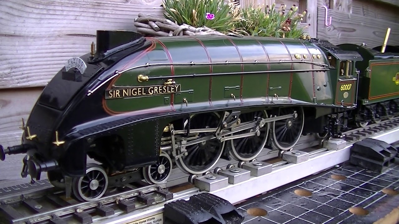 First time run with an Aster A4  three cilinder Sir Nigel Gresley