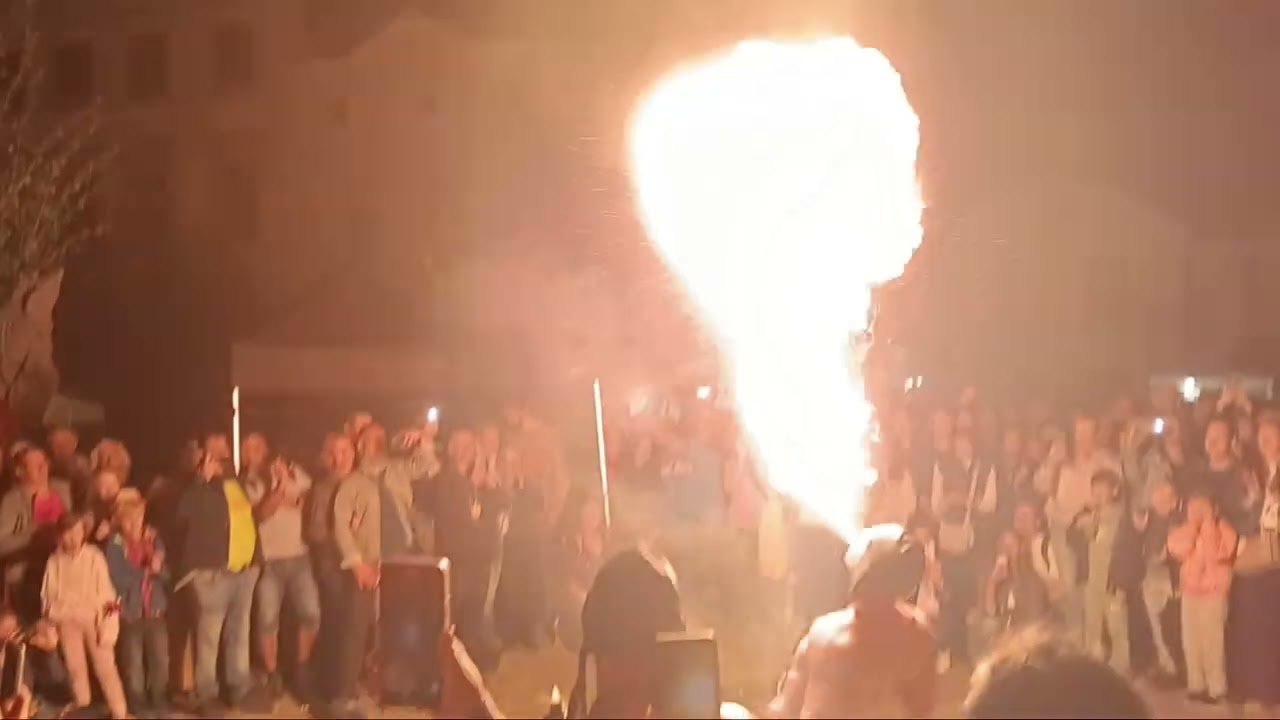 Znojemské vinobraní 2025 - ohňová show, hudba Gnomus