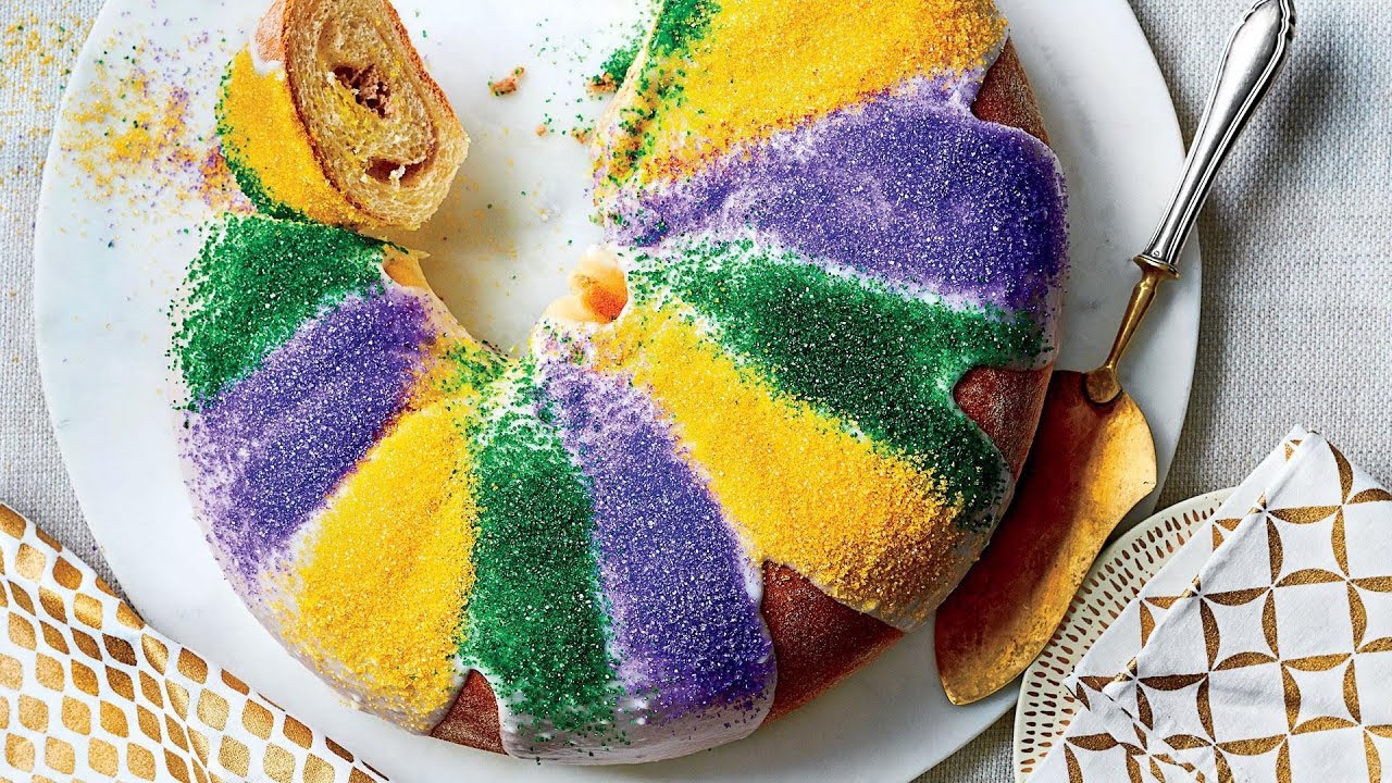 Praline-Cream Cheese King Cake | Southern Living