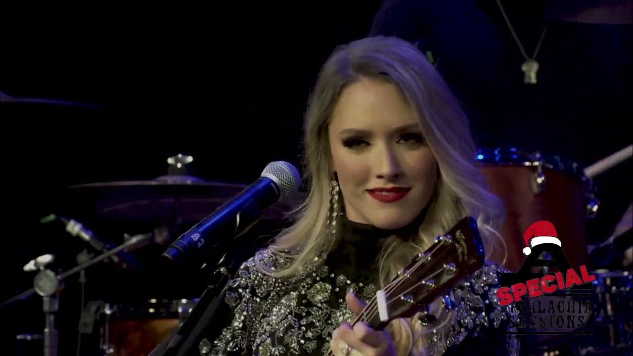 Whole Lotta Little | Emily Ann Roberts | Appalachia Sessions Live